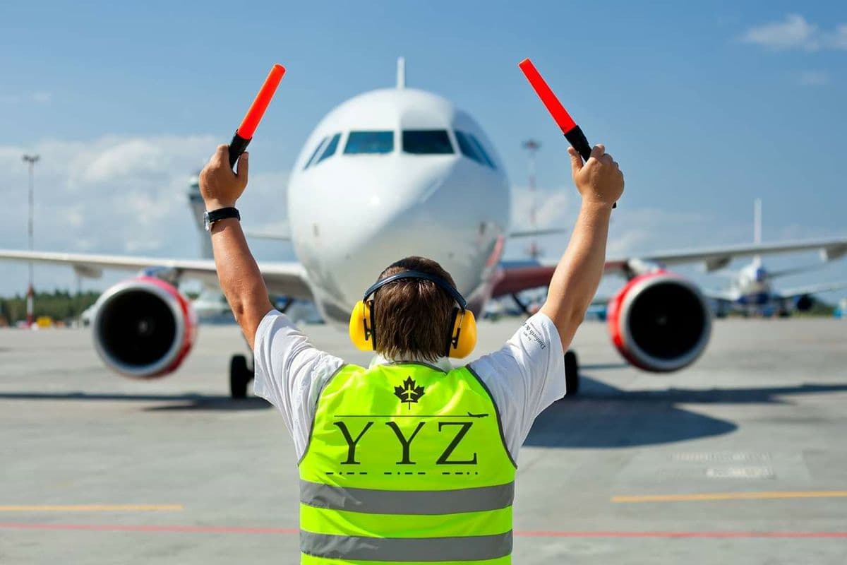 Aircraft Marshalling and Ramp Hand Signals